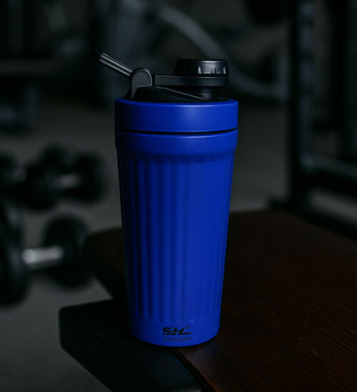 شیکر استیل یک تکه مدل SK Sport ظرفیت 0.75 لیتر شیکر استیل یک تکه مدل SK Sport ظرفیت 0.75 لیتر